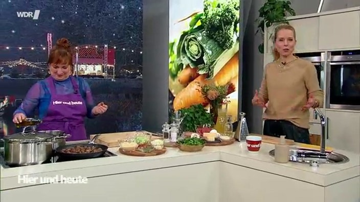 Wintergemüse-Eintopf mit Risoni und Hackbällchen 