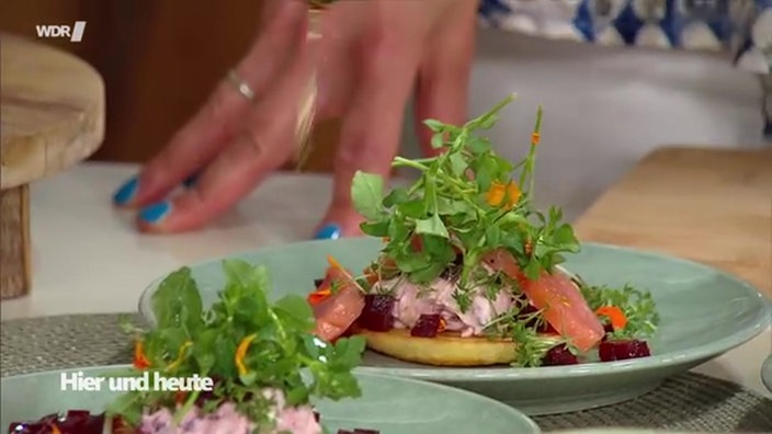 Bild von Blinis mit Rote-Bete-Creme und Graved Lachs