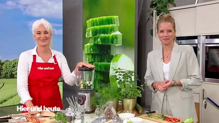Anja Tanas macht eine sommerliche Asia-Gurkensuppe bei Hier und heute