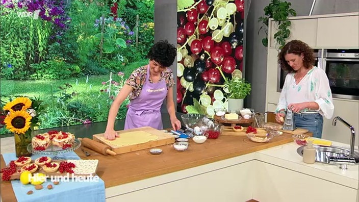 Aufnahme von Theresa Knipschild beim Kochen.