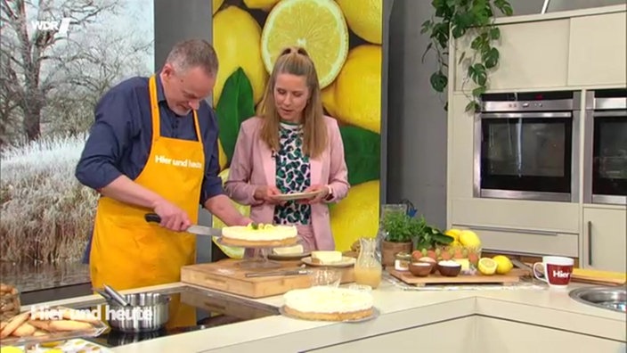 Marcel Seeger zaubert eine fruchtige Zitronen-Quarktorte mit Zitronensauce
