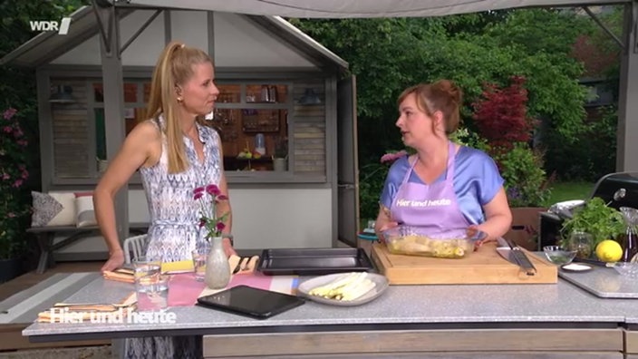Julia Floß und Miriam Lange