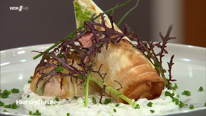 Bild von Lachs-Lauch-Strudel mit Lauch-Dip