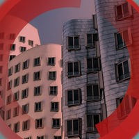 Panorama-Aufnahme von Düsseldorf umgeben von einem runden Rahmen