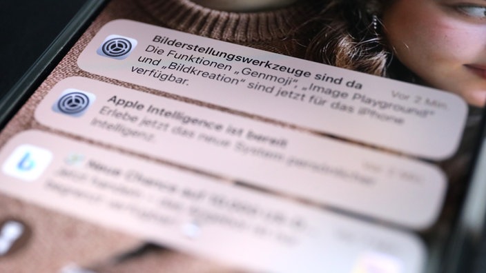 Apple Intelligence erstellt auf Wunsch nicht nur Texte, sondern auch Bilder und Emojis