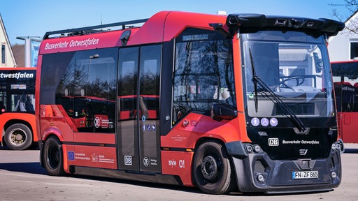 Zu sehen ist der autonom fahrende Bus