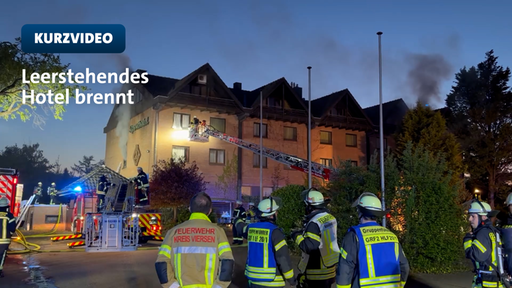 Brand in leerstehendem Sporthotel | Video | TN