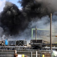 Das brennende Areal in Bickendorf am Samstag