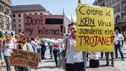 Covid 19 Deutschland - München Coronaparty Demo