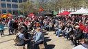 Mehr als 1.000 Menschen bei der Abschlusskundgebung am 1. Mai 2026 auf dem Rathausplatz in Lüdenscheid