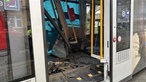 Der Innenraum der Tram ist zerstört