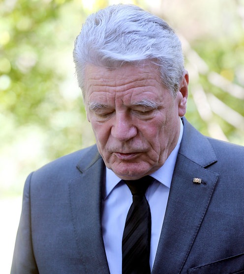 Bundespräsident Gauck äußert sich am 24.03.2015 in Urubamba in Peru in einem Statement betroffen zum Absturz der Germanwings Flugzeuges in Frankreich.