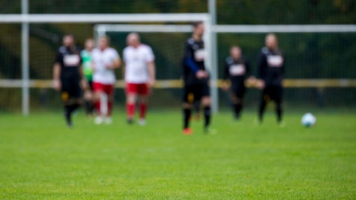 Kreisliga-Spiel auf einem Sportplatz in Brandenburg