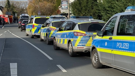 Kolonne von Polizeiautos in Soest