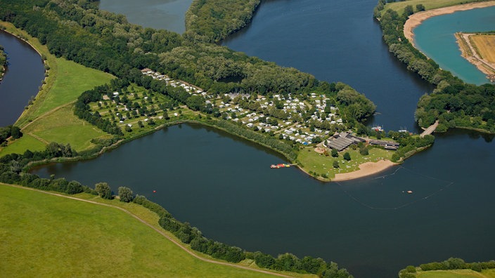 Blick auf den Großer Weserbogen Campingplatz in Porta Westfalica, NRW
