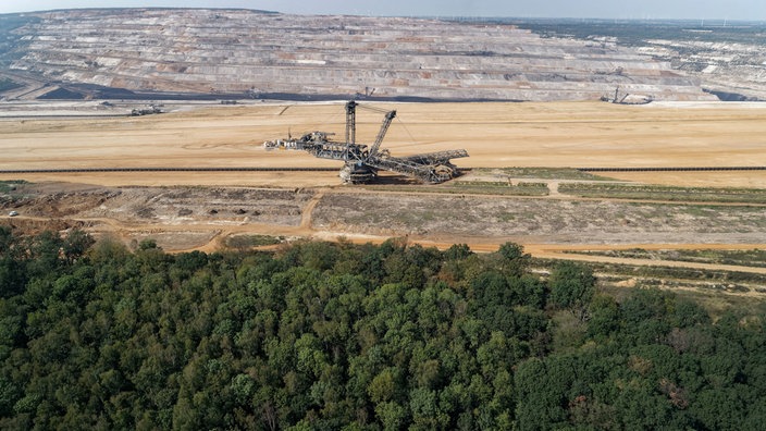 Braunkohlebagger im Tagebau Hambach
