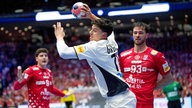 Der deutsche Linksaußen Marko Grgic schießt während des Handball-Halbfinales der EHF-Europameisterschaft 2026 der Männer zwischen Deutschland und Kroatien