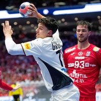 Der deutsche Linksaußen Marko Grgic schießt während des Handball-Halbfinales der EHF-Europameisterschaft 2026 der Männer zwischen Deutschland und Kroatien