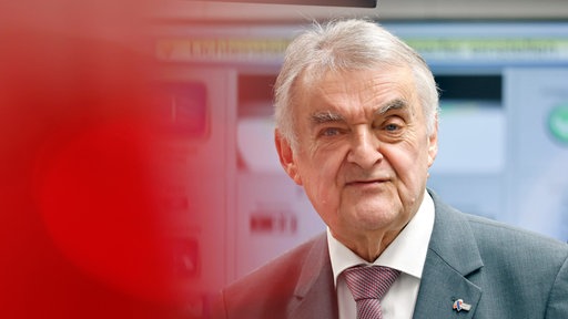 Herbert Reul im Portrait