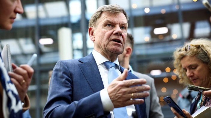 Johann David Wadephul bei den Koalitionsverhandlungen mit der SPD in Berlin