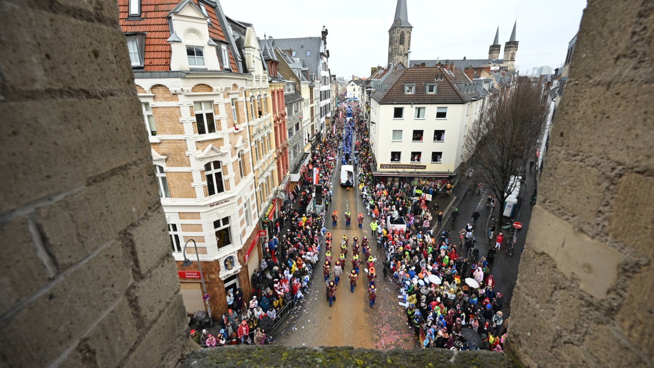 Rosenmontagszug in Köln 