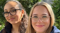 Fatiha (links) und Natalja von der Gesamtschule Bochum Mitte