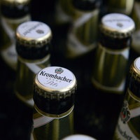 Bierflaschen mit Krombacher Pils