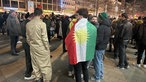 Demonstrienrende auf der Kurdistan-Demo in Münster 