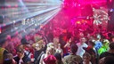 Junge Karnevalisten feiern im Kwartier Latäng am 11.11.