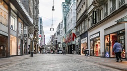 Zum Start des bundesweiten Corona-Lockdowns bleibt die Dortmunder Innenstadt leer 