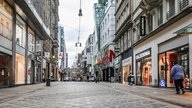 Zum Start des bundesweiten Corona-Lockdowns bleibt die Dortmunder Innenstadt leer 