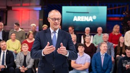 Bundeskanzler Friedrich Merz in der ARD-Arena (08.12.2025)