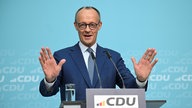 Bundeskanzler Friedrich Merz bei Pressekonferenz zum Umgang mit der AfD.