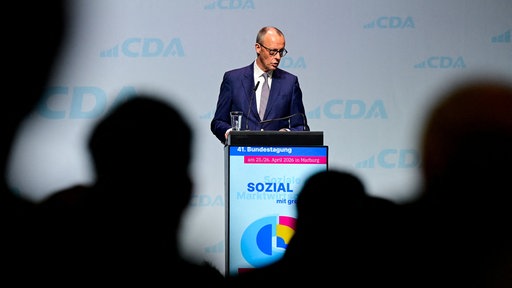  Bundeskanzler Friedrich Merz spricht auf der Bundestagung der Christlich- Demokratischen Arbeitnehmerschaft
