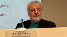 Betroffener nach Missbrauch in katholischer Kirche 