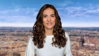 AKS Moderatorin Mona Ameziane 