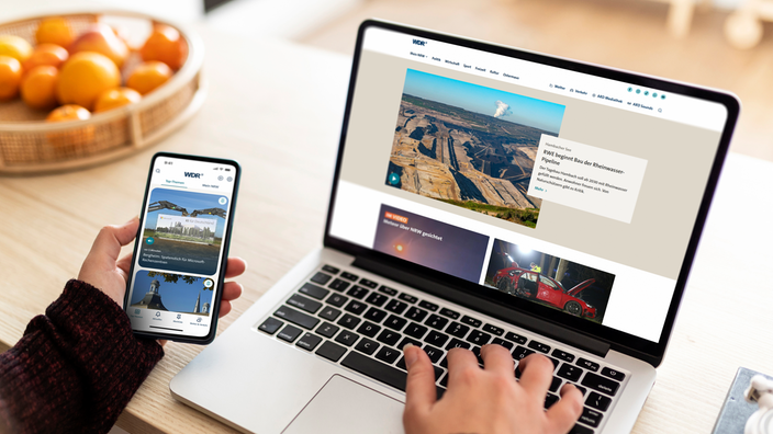 Die neue WDR-Website auf einem Laptop und die neue WDR-App auf einem Smartphone