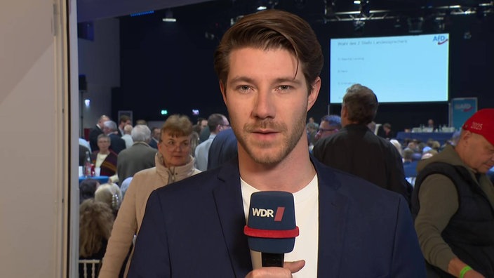 Reporter Nicolas Vordonarakis vom AfD-NRW-Landesparteitag am 07.03.2026