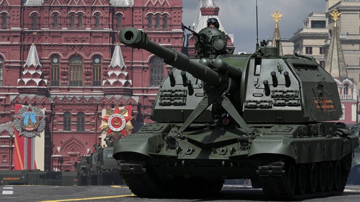 Panzer bei Militärparade in Moskau