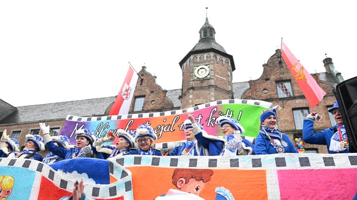 Rosenmontagszug in Düsseldorf 
