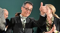 Cem Özdemir auf der Wahlparty seiner Partei. 