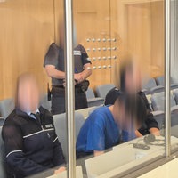 Issa Al H. mit gesenktem Kopf im Prozess