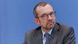 Thomas Röwekamp, Vorsitzender des Verteidigungssausschusses im Portrait 