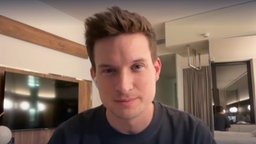 Fernsehmoderator und Autor Tim Schreder 