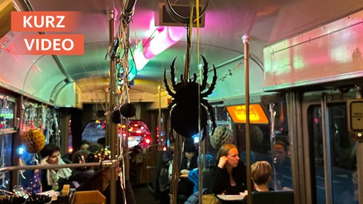 Halloween-Gruselfahrt per Bahn durch Düsseldorf