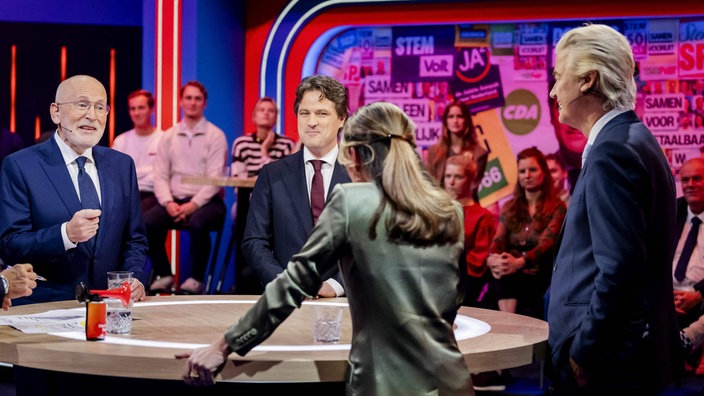 Frans Timmermans, Henri Bontenbal und Geert Wilders in der Fernsehdebatte "Het Debate van de Netherlands"