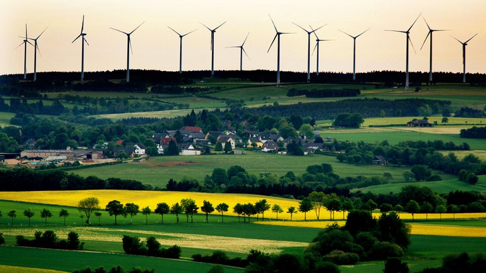 Windkraftanlagen am Horizont