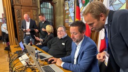 Auszählung in Duisburg im Rathaus läuft