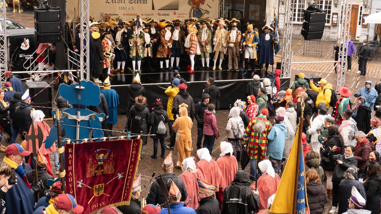 Karnevalisten in Aachen