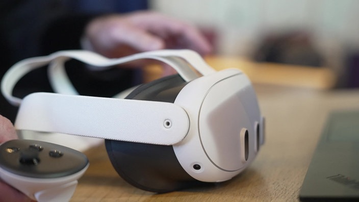 Gegenständige VR-Brille des Bielefelder Landgerichts
